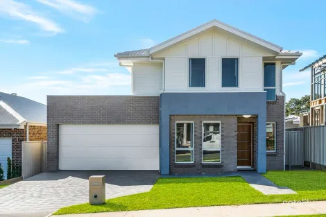 11 Crisp St, Menangle Park, NSW 2563