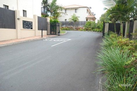 Property photo of 2/216 Trouts Road McDowall QLD 4053