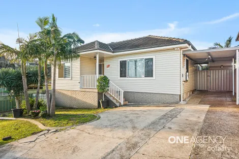 27 Barbara Ave, Warrawong, NSW 2502