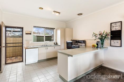 Property photo of 2/15 Jasper Road Bentleigh VIC 3204