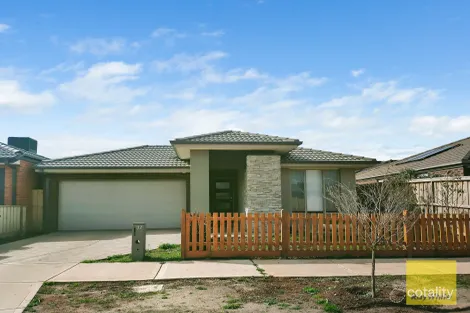 32 Rosette Cres, Rockbank, VIC 3335