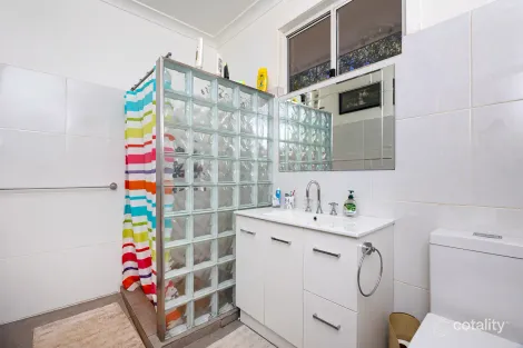 Property photo of 2 Hill Street Turvey Park NSW 2650