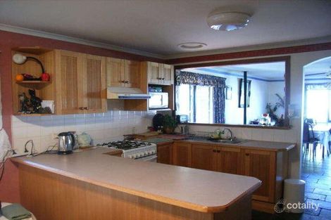 Property photo of 10 Ruffy Drive Cranbourne VIC 3977