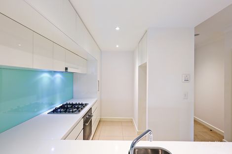 Property photo of 303/28 Peninsula Drive Breakfast Point NSW 2137