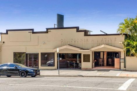 420 Cavendish Rd, Coorparoo, QLD 4151