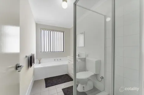 Property photo of 11/9 Gladstone Road Armadale WA 6112