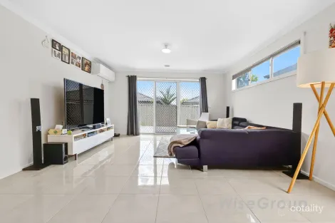 Property photo of 104 Linsell Boulevard Cranbourne East VIC 3977