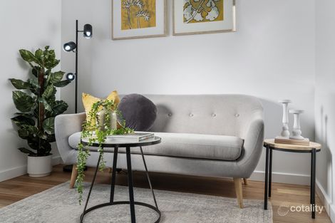 2/3 Curie Ave, Oak Park, VIC 3046