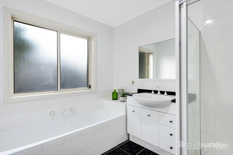 Property photo of 1/34 Karingal Street Croydon North VIC 3136