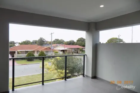 Property photo of 3/130 Arlunya Avenue Cloverdale WA 6105
