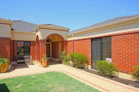 Property photo of 6 Kiah Mews Canning Vale WA 6155