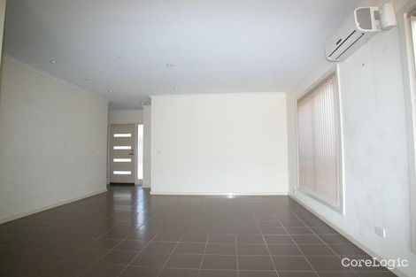 Property photo of 9/13 Viewgrand Boulevard Epping VIC 3076