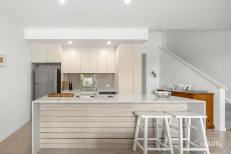 Property photo of 33/11 Panama Crescent Mountain Creek QLD 4557