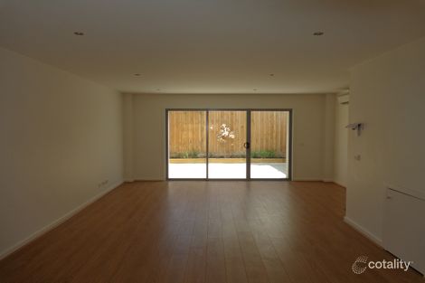 Property photo of 7/10 Warrigal Road Parkdale VIC 3195
