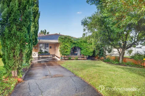 42a Robinson Rd, Morley, WA 6062