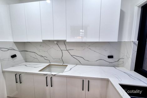 Property photo of 5 Ormiston Crescent Werribee VIC 3030