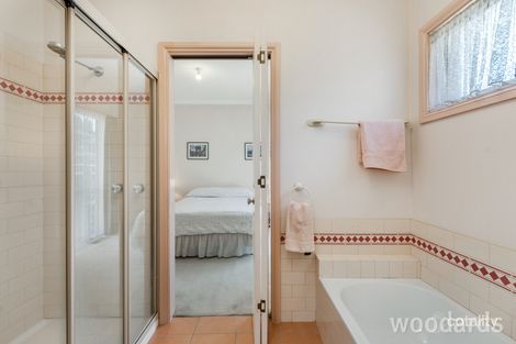 Property photo of 36 Richard Street Bentleigh East VIC 3165