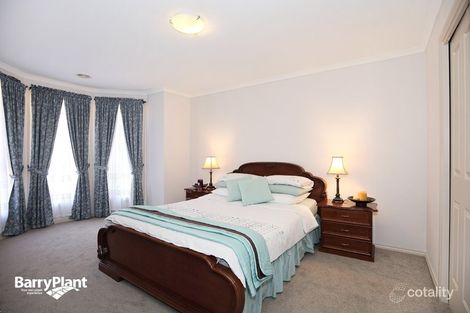 Property photo of 8 Chubut Way Roxburgh Park VIC 3064