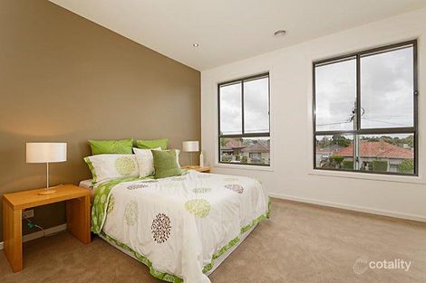 Property photo of 15B Denver Street Bentleigh East VIC 3165