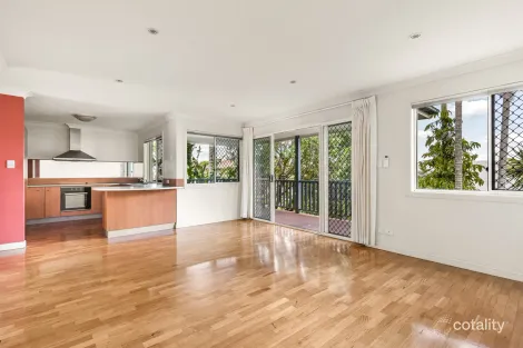 Property photo of 3/25 Clarence Road Indooroopilly QLD 4068