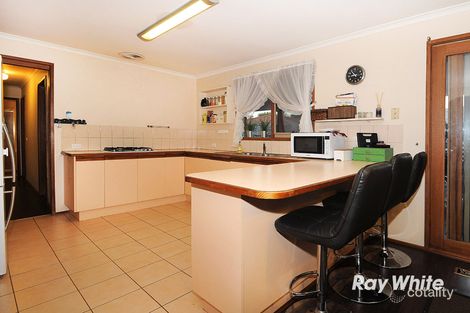 Property photo of 1/4 Blueberry Close Cranbourne North VIC 3977