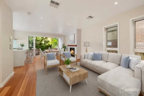 51 Griffin Rd, North Curl Curl, NSW 2099