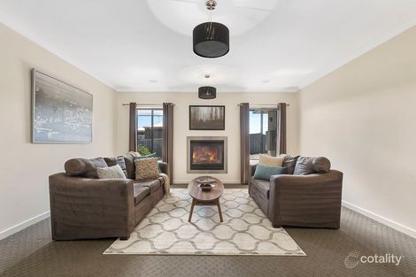 Property photo of 16 Mulgutherie Way Gisborne VIC 3437