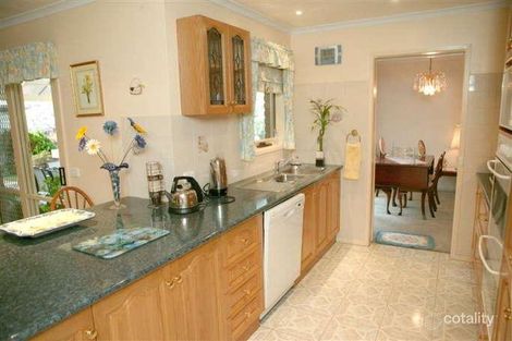 Property photo of 2 Harsburg Court Taylors Lakes VIC 3038