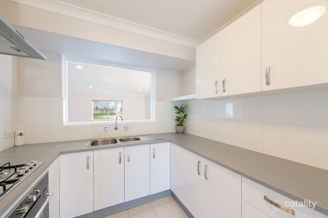 Property photo of 28 Willshire Way Yangebup WA 6164