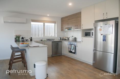 Property photo of 2/30 Horsham Road Oakdowns TAS 7019