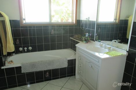 Property photo of 14 Edgecombe Avenue Bowen QLD 4805