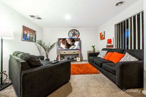 Property photo of 3 Hateley Heath Cranbourne East VIC 3977
