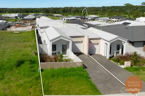 Property photo of 9A Downwind Street Badagarang NSW 2540