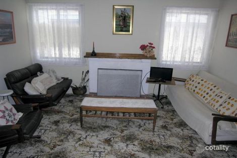 Property photo of 18 Bearup Street Seaspray VIC 3851
