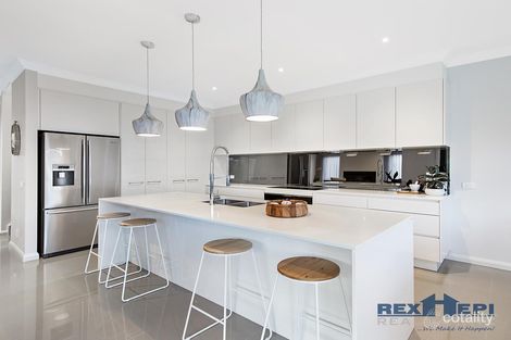 Property photo of 25 Union Street Clyde North VIC 3978