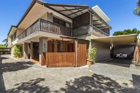 Property photo of 41 Frank Street Labrador QLD 4215