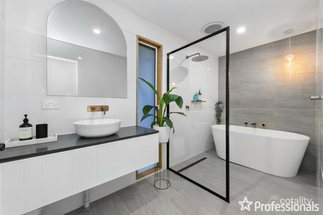 Property photo of 1B Catherine Drive Hillside VIC 3037
