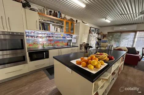 565a Woodbury Ct, Lavington, NSW 2641