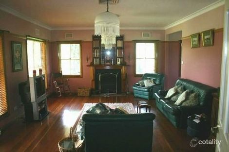 Property photo of 13 The Meadows Kirkham NSW 2570