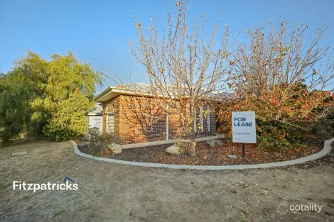 Property photo of 1 Dundale Crescent Estella NSW 2650