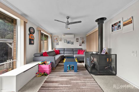 Property photo of 17 Wauchope Avenue Narre Warren VIC 3805