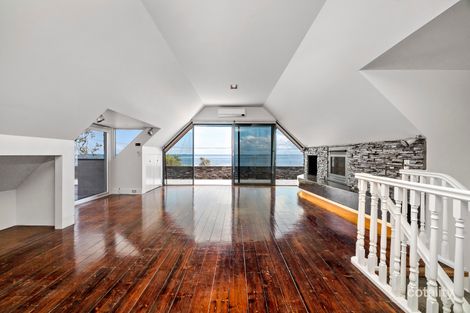 Property photo of 168 Esplanade Brighton VIC 3186