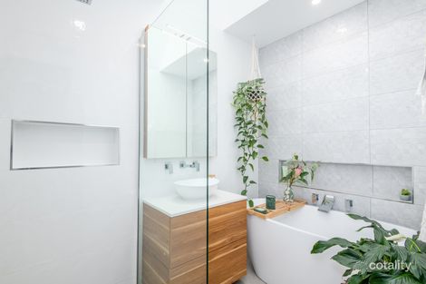 Property photo of 9 Rosella Court Kialla VIC 3631