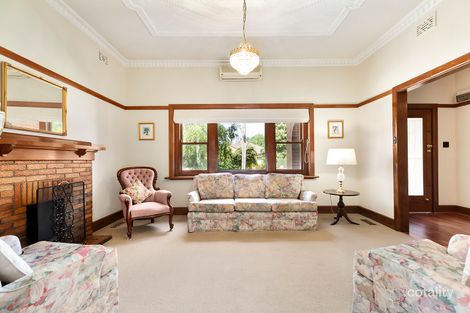 Property photo of 19 Peterleigh Grove Essendon VIC 3040