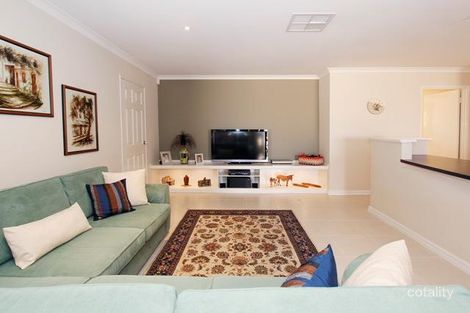 Property photo of 9 Inverell Green Carramar WA 6031