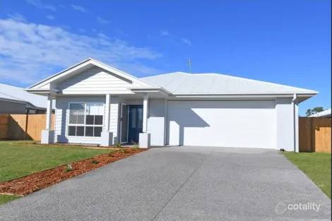 Property photo of 39 Quarterdeck Avenue Pialba QLD 4655
