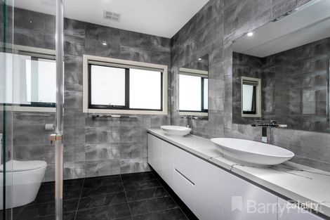 Property photo of 16 Edara Circuit Greenvale VIC 3059