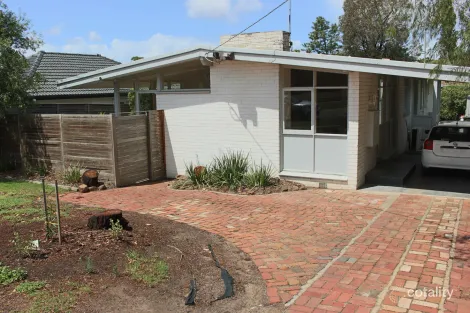 1/189 Barrabool Rd, Highton, VIC 3216