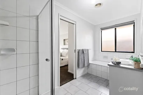 Property photo of 119 Romano Avenue Mill Park VIC 3082