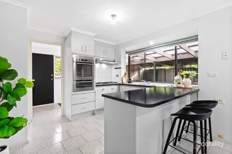 Property photo of 119 Romano Avenue Mill Park VIC 3082